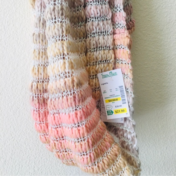 NWT Infinity Scarf - Picture 3 of 3